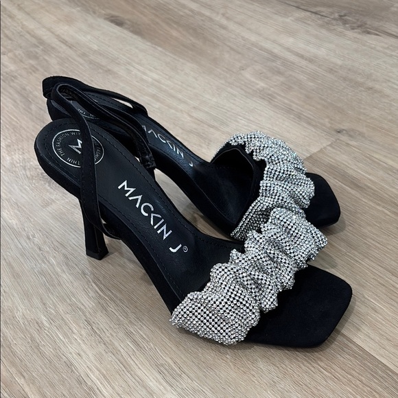 Mackin J Shoes - NEW Women’s Mackin J Rhinestone Sandals